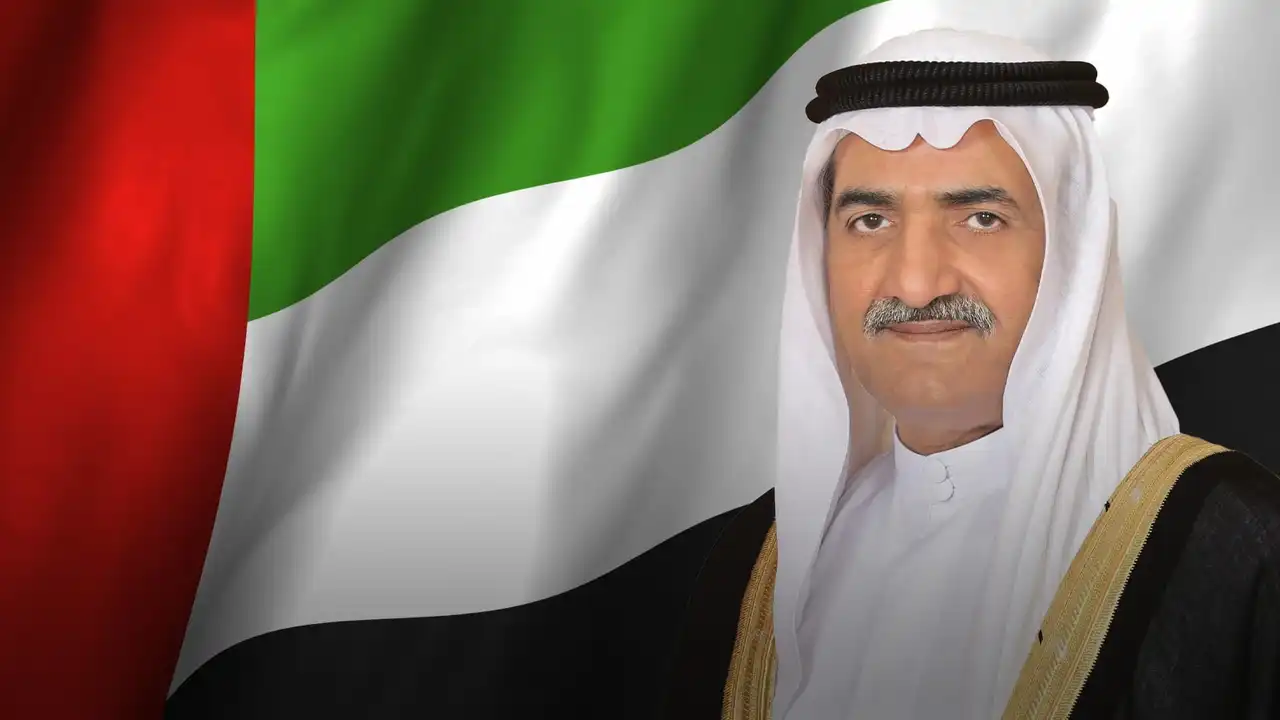 حمد الشرقي يشارك في صلاة عيد الأضحى بجامع الشيخ زايد بالفجيرة